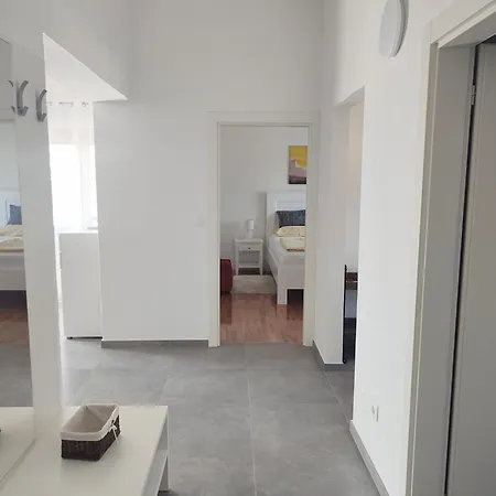 Apartments Norma Funtana Exterior photo