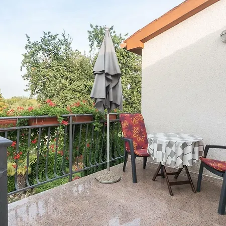Apartments Norma Funtana Exterior photo