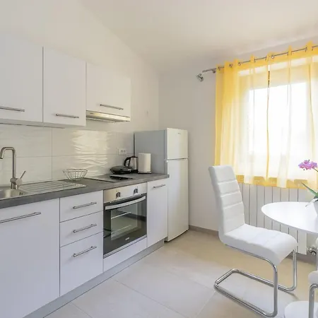 Apartments Norma Funtana Exterior photo