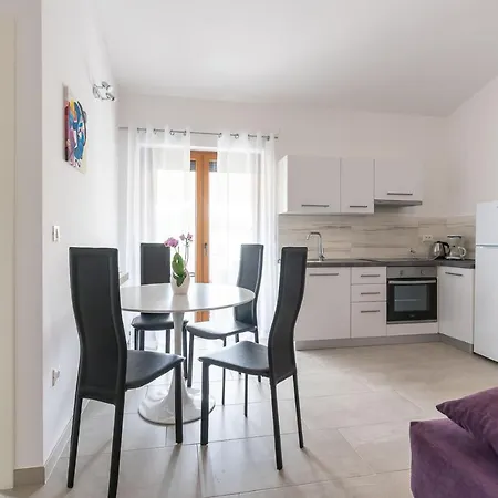 Apartments Norma Funtana Exterior photo